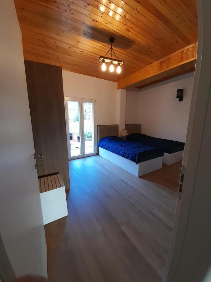 Villa Bujtina Lugina E Vjoses Përmet Exterior foto