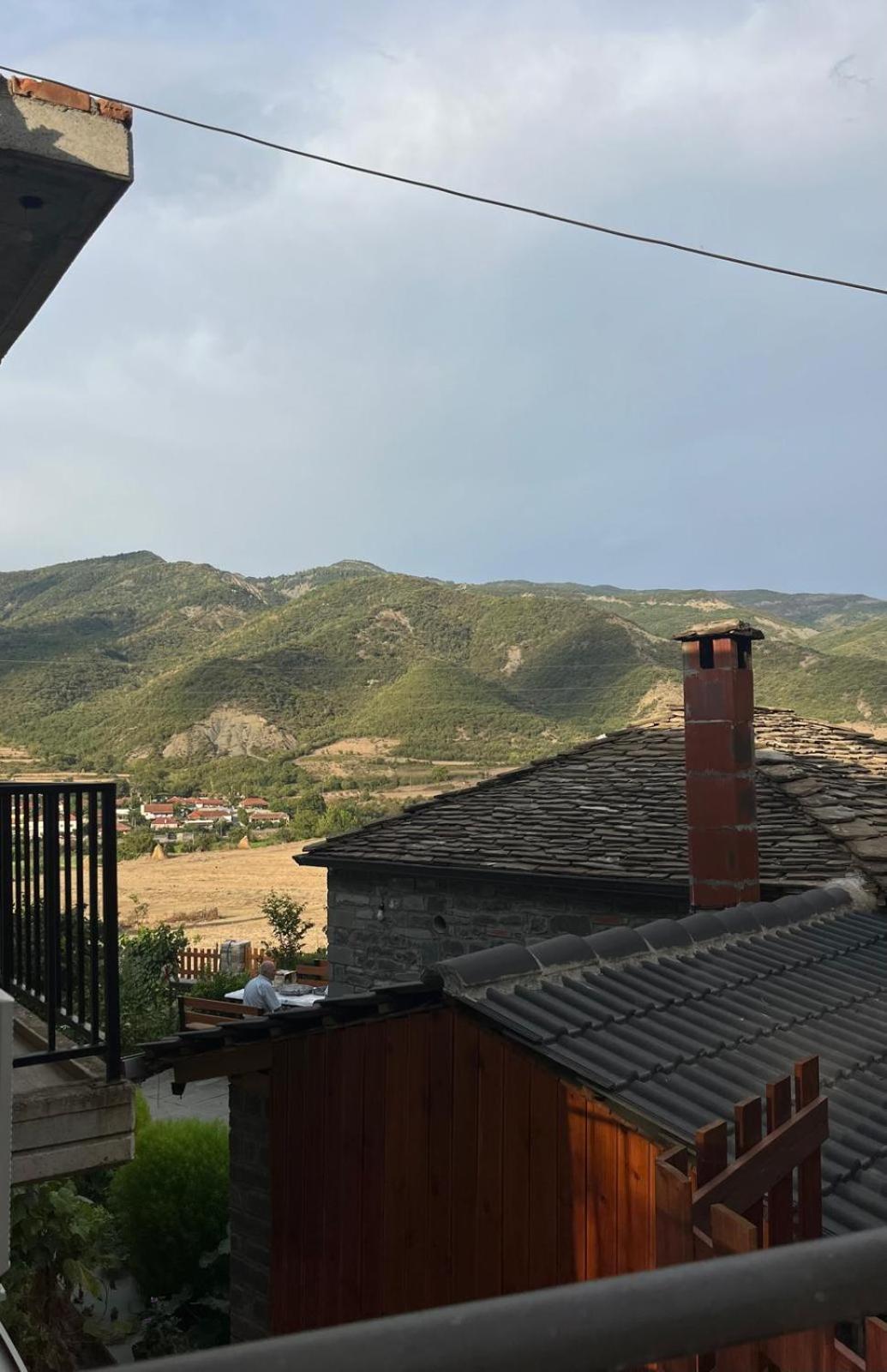 Villa Bujtina Lugina E Vjoses Përmet Exterior foto